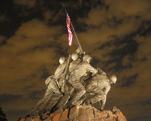 10 Famous War Memorials in the US