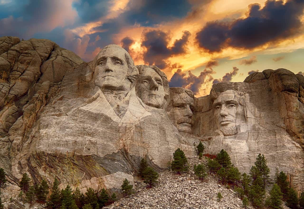 25 Most Famous Landmarks in the USA You Must Visit (2024)