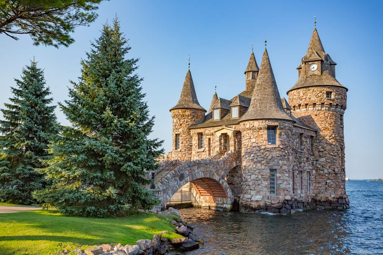Top 10 Most Beautiful Castles in America
