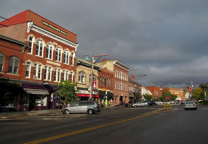 10 Most Beautiful Small Towns in New Hampshire You Should Visit