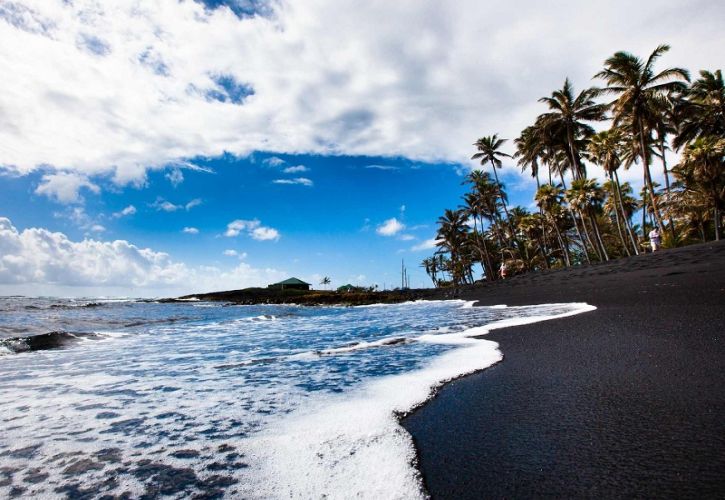 Punalu'u Black Sand Beach, Hawaii 