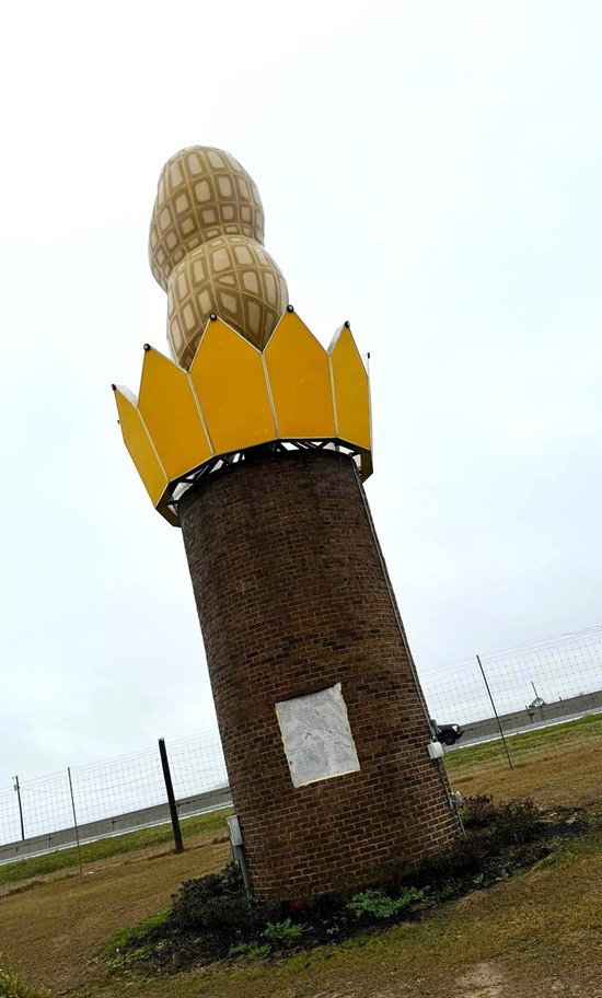 World's Largest Peanut, Ashburn, Georgia