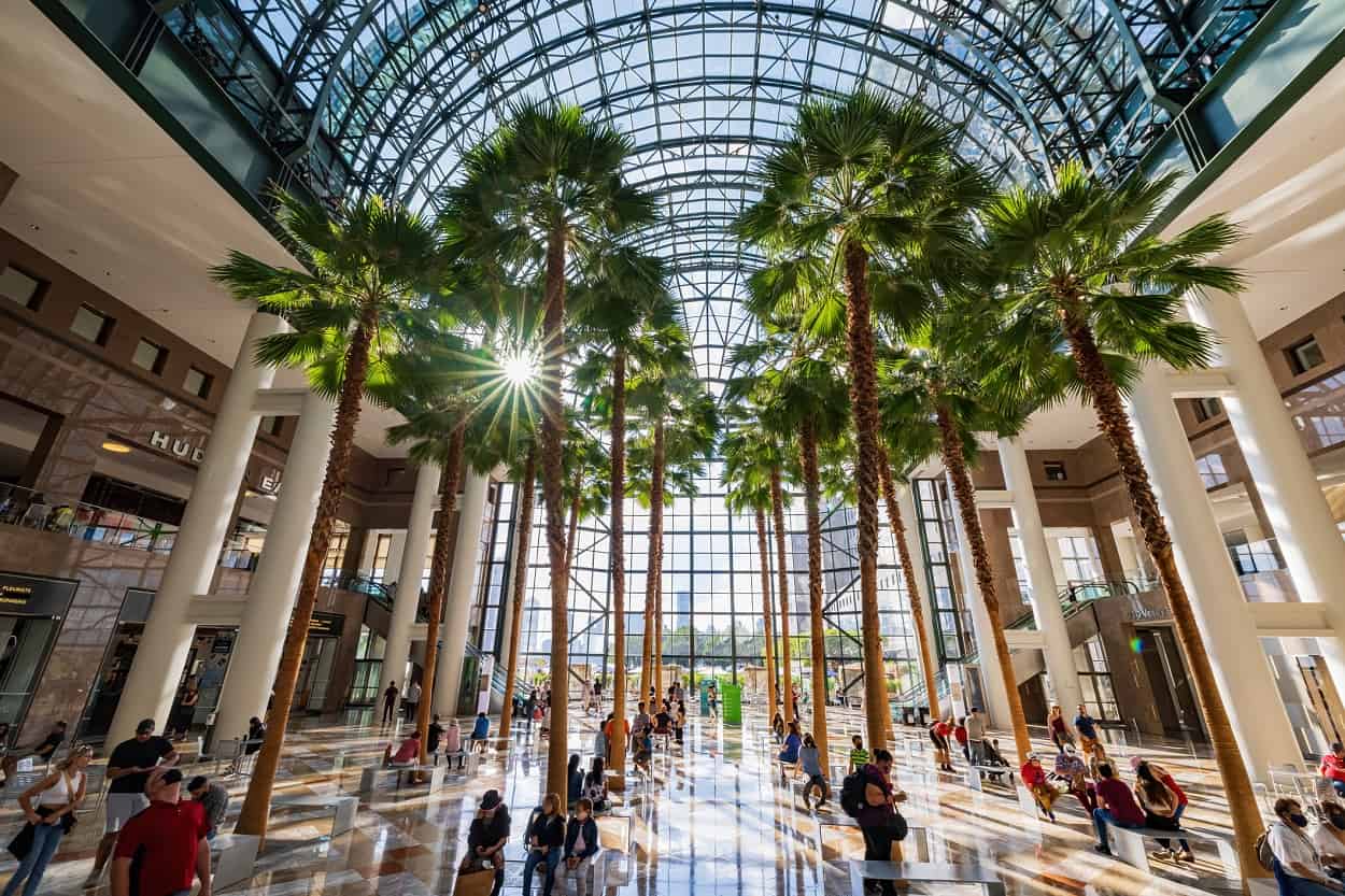 Top 15 Best Shopping Malls in and around New York City | Attractions of