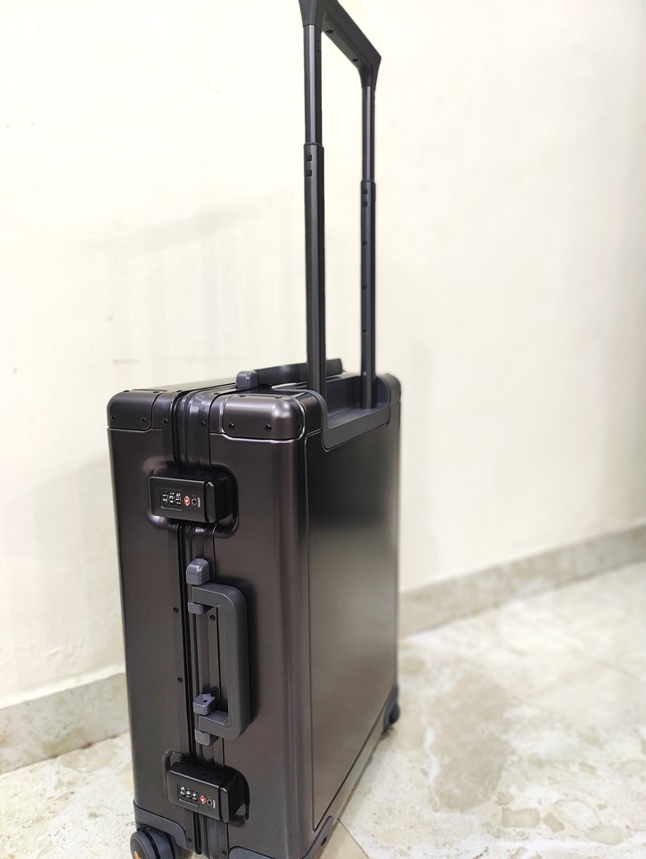 Level8 Atlas Aluminium Luggage Exterior