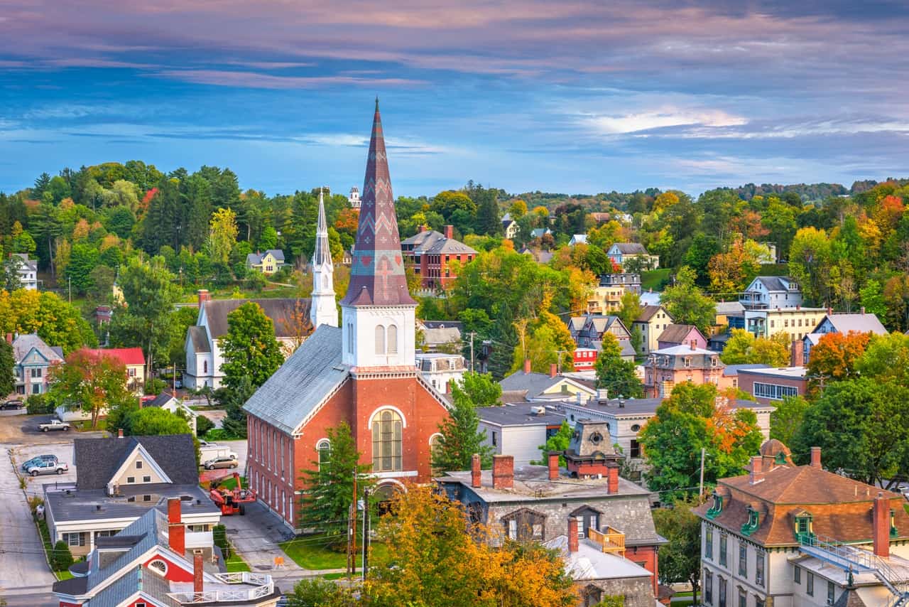 15 Best Places To Live in Vermont in 2024