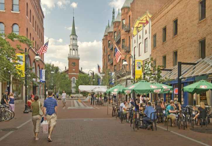 Boston Bruins Fan Fest Tour Comes To Burlington, VT